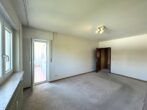 Ihr neues Zuhause - Geräumige Vierzimmerwohnung mit viel Potenzial - Geräumiges Schlafzimmer mit Ausgang zum Balkon
