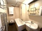 Einziehen und Wohlfühlen - Badezimmer mit Wanne