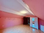 Großzügiges Einfamilienhaus in Feldrandlage - Kinderzimmer im Dachgeschoss